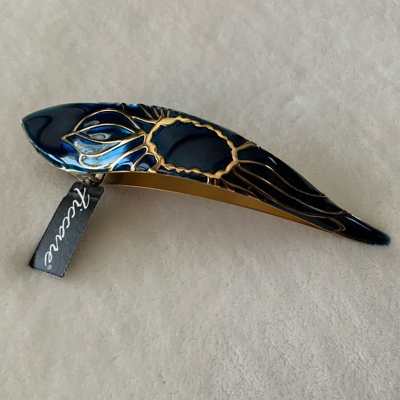 Ficcare Maximas Lotus Hair Clip main image 4